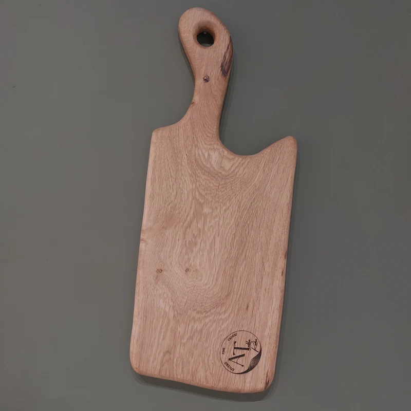 Planche à Découper en Bois Massif en Frêne – Artisanat Local en Aveyron