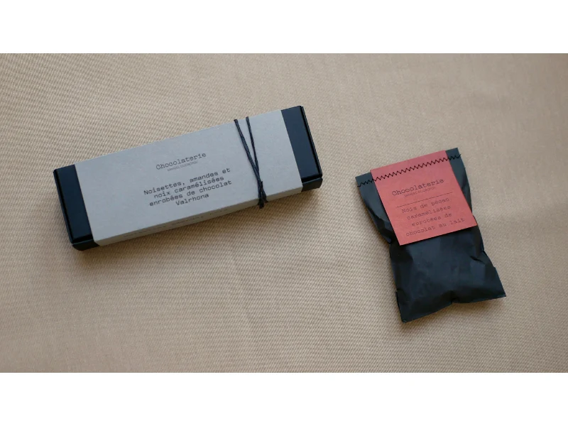 Coffret fruits secs & noix de pécan, enrobés dans du chocolat
