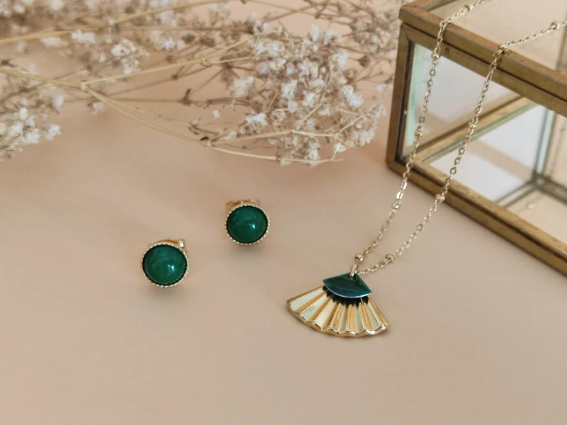 Parure 1 collier pendentif et 1 paire de boucles d'oreilles en nacre ou agate