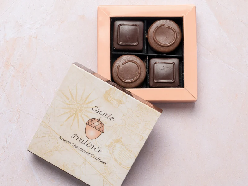 Coffret 10 pâtes de fruit et 4 chocolats pralinés