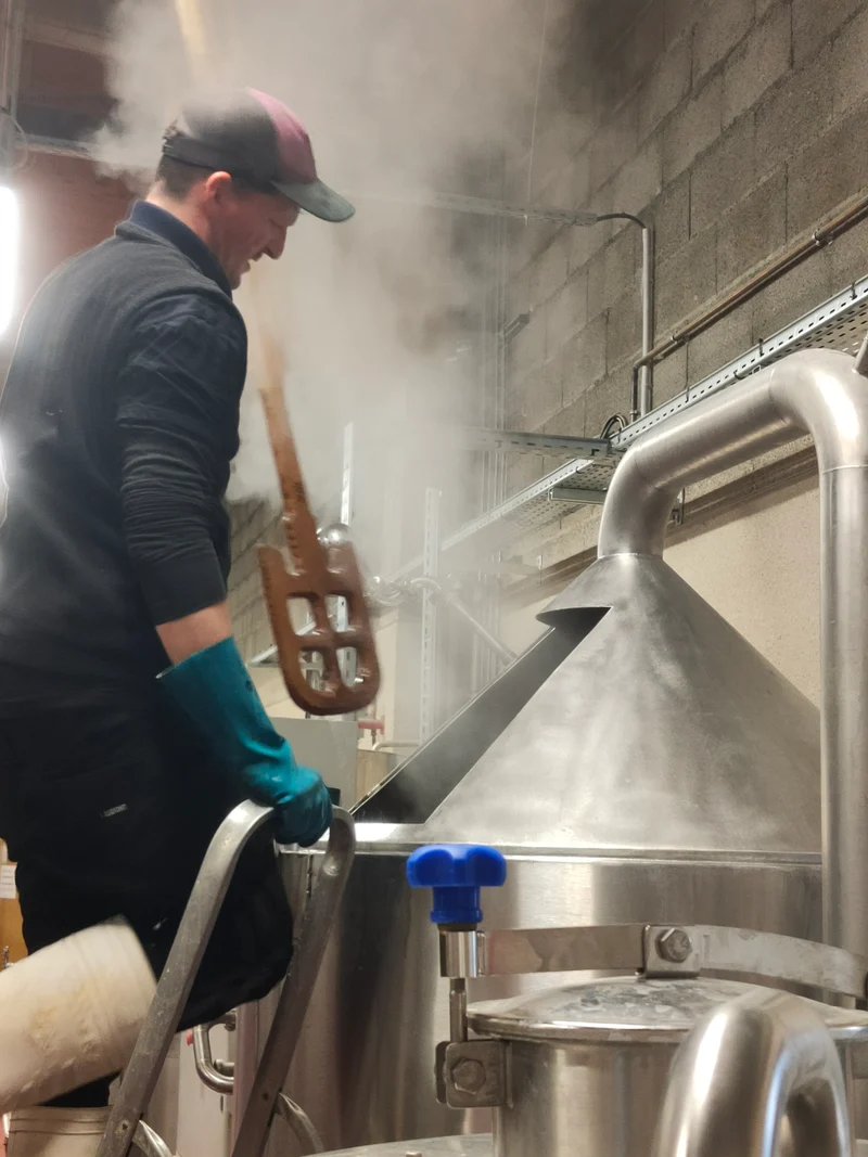 Visitez une brasserie, dégustez bières et saké !