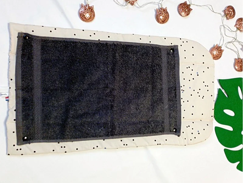 Duo matelas à langer nomade et protège carnet de santé