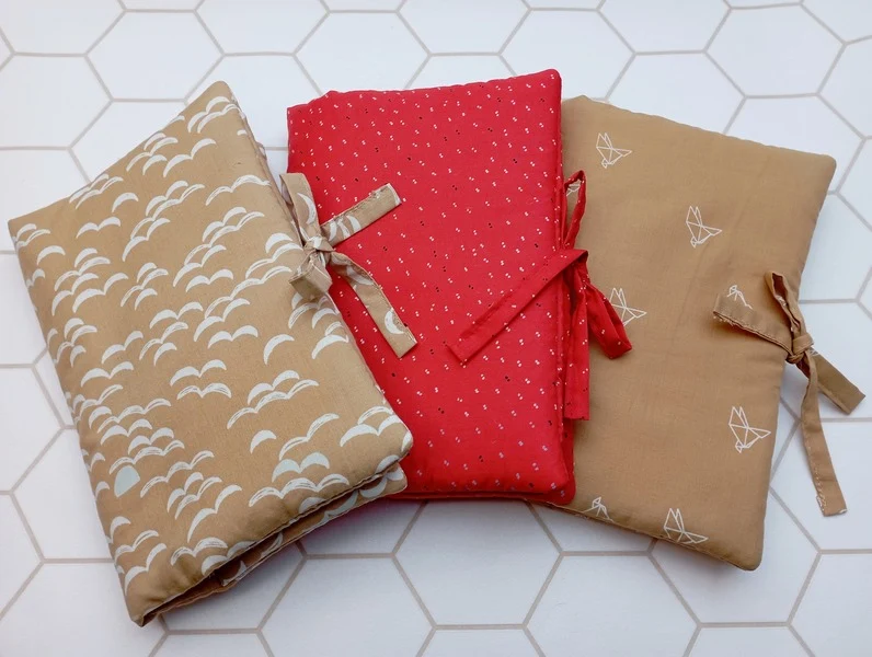 Couverture bébé et protège-carnet de santé