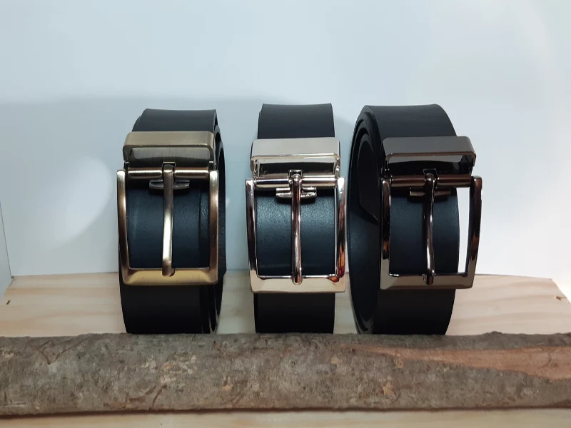 Ceinture en cuir tannage végétal et boucles interchangeables