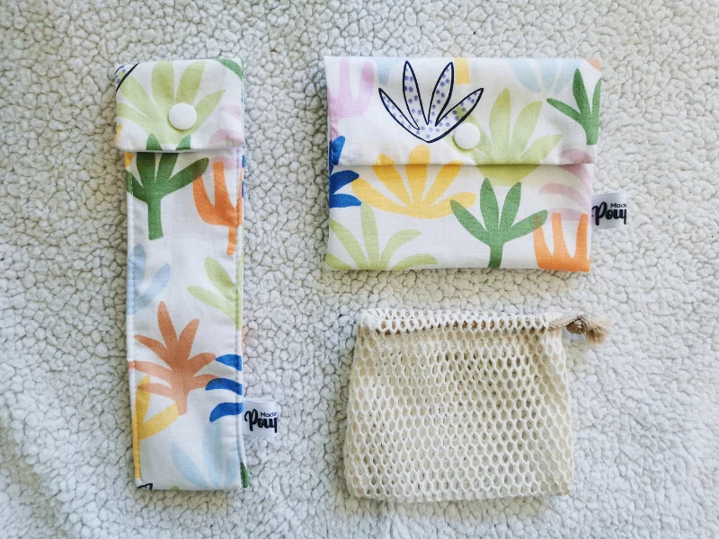 Pochette à savon, pochette à brosse à dents et sauve savon