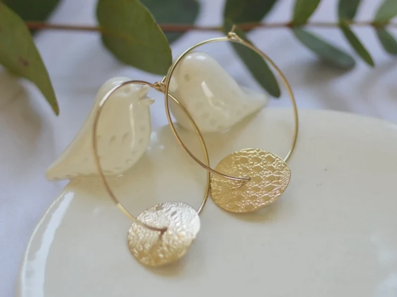 Boucles d'oreilles Créoles motif "Dentelle"
