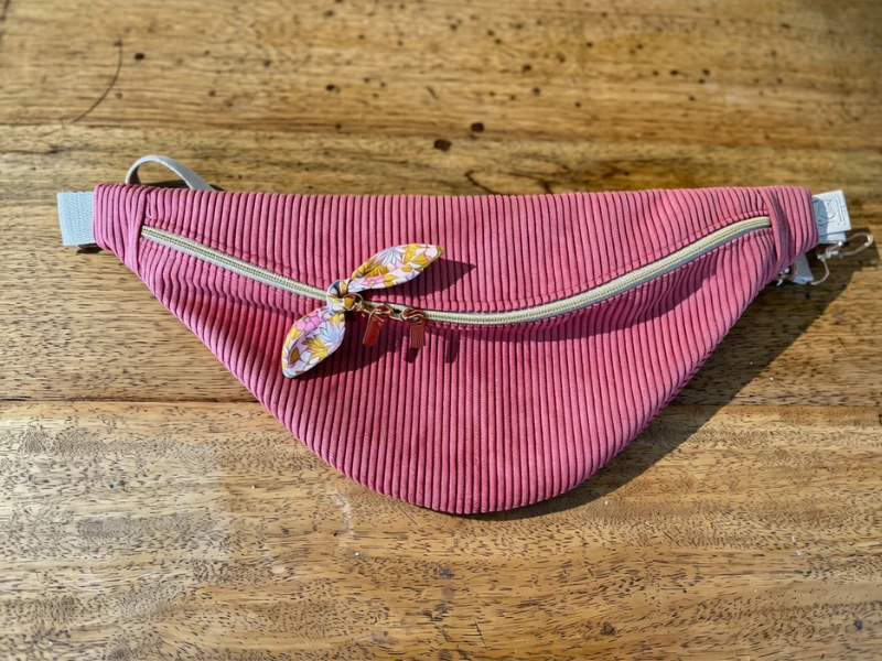 Grand sac banane en velours & son porte-clé nœud