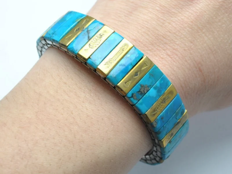 Bracelet élastique en turquoise naturelle