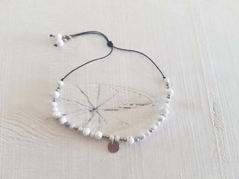 Bracelet en pierres fines