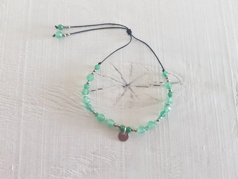 Bracelet en pierres fines