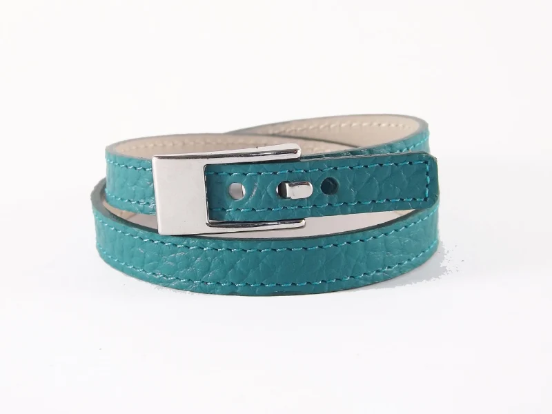 Bracelet cuir double tour, avec fermoir argenté