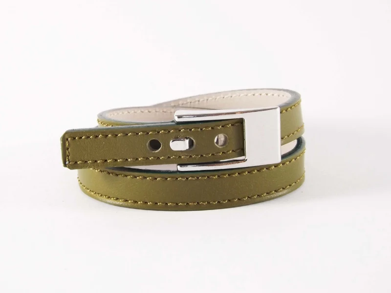 Bracelet cuir double tour, avec fermoir argenté