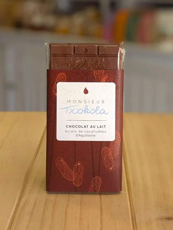 Monsieur Txokola Bayonne : Chocolat au lait aux éclats de cacahuètes de Soustons