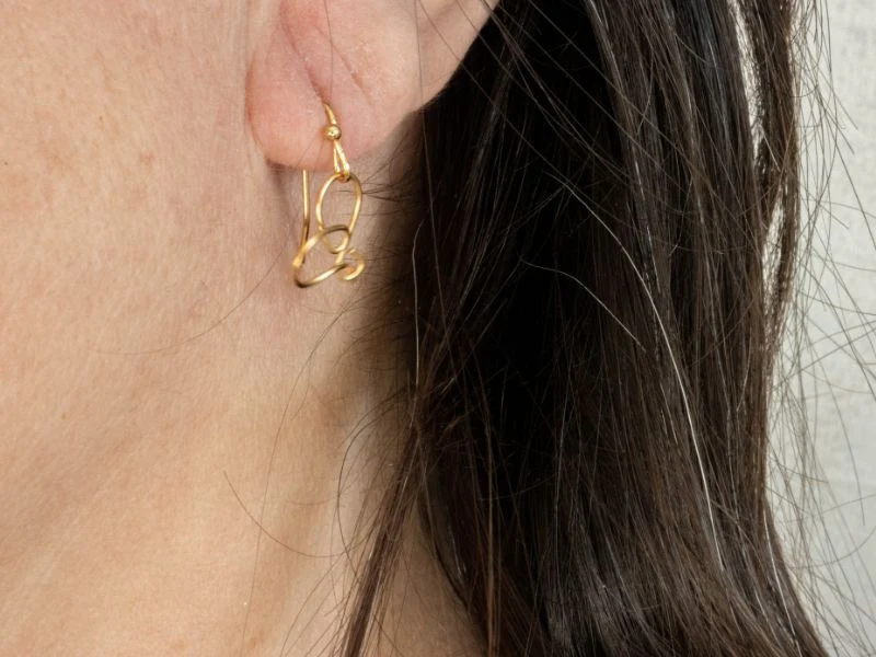 Boucles d'oreilles cœur en fil fin, doré à l'or fin 24K