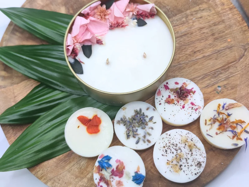 Bougie fleurie Rosée tropicale et 6 Fondants parfumés