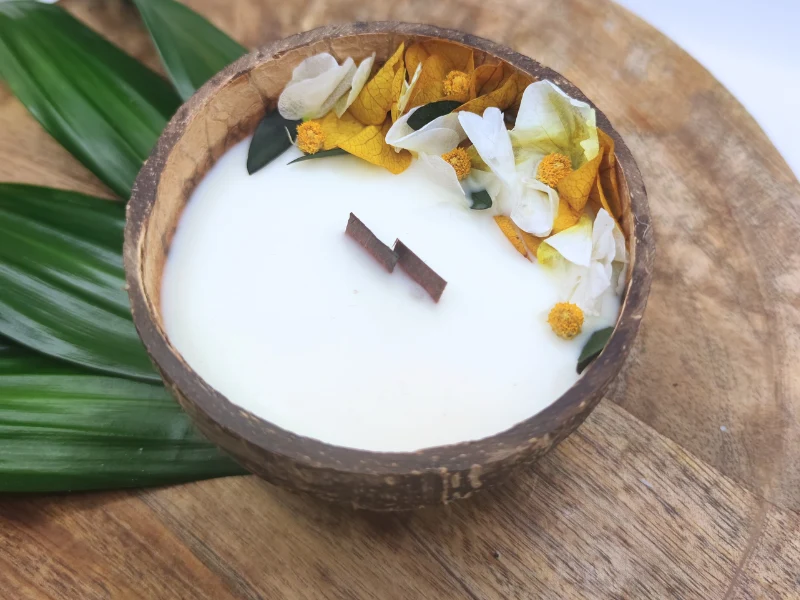 Coffret bougie noix de coco et 3 fondants parfumés