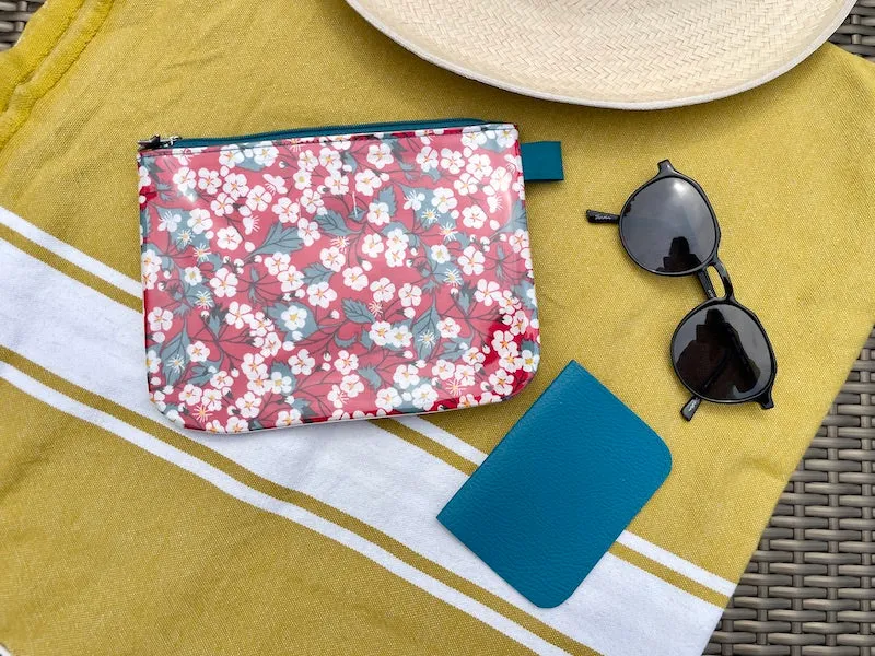 Trousse tactile smartphone et porte carte assortis