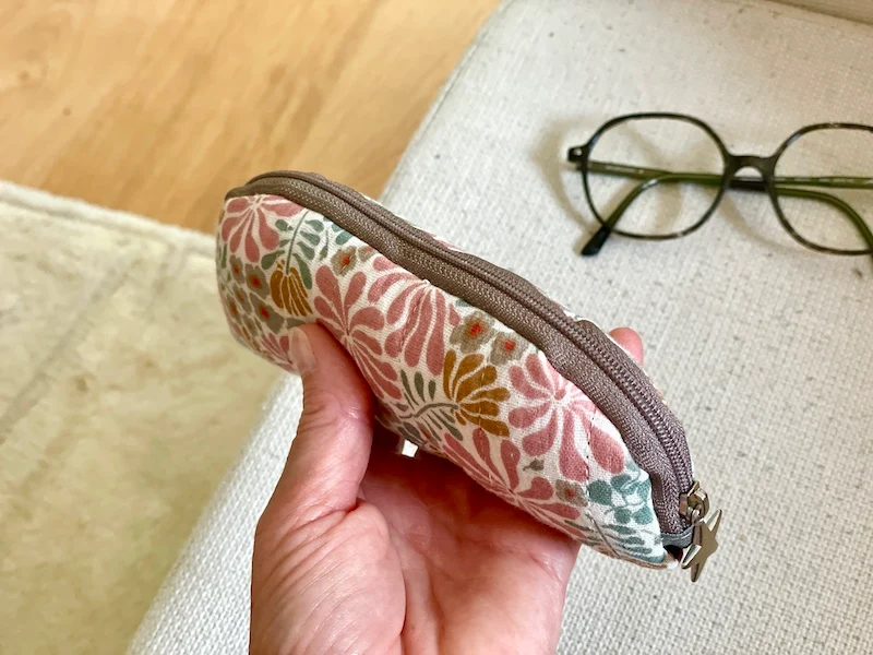 Etui à lunettes de vue protecteur et compact