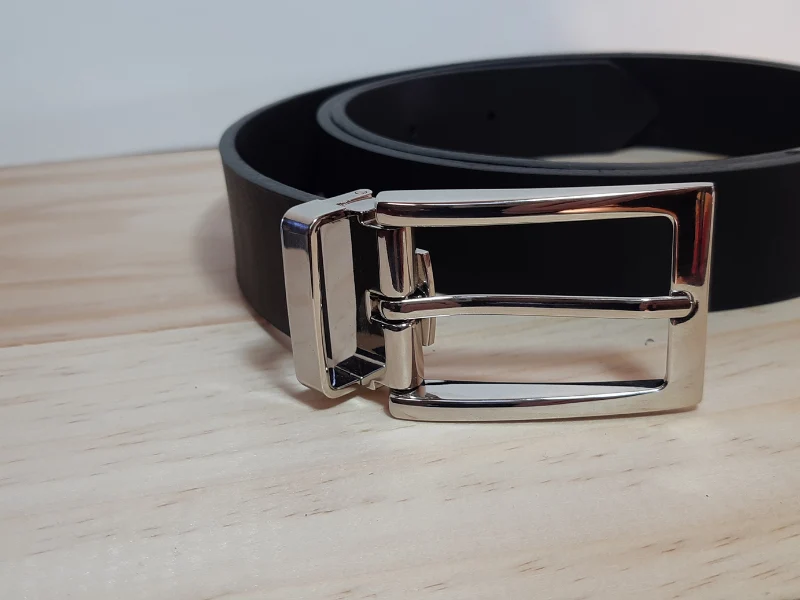 Ceinture en cuir noir tannage végétal