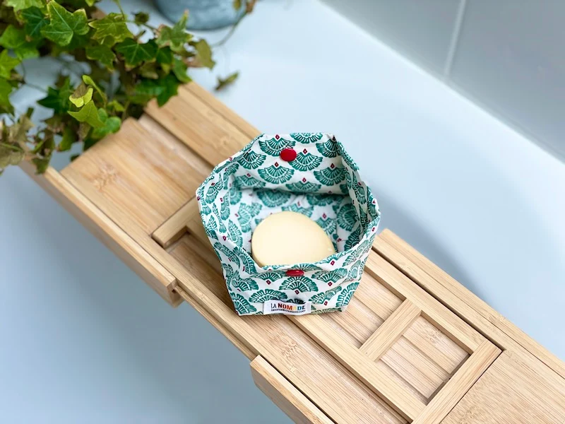 kit de toilette pratique à emporter — étui à savon solide, étui brosse à dents & 4 lingettes démaquillantes
