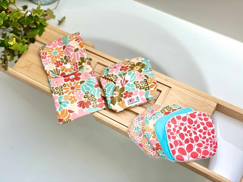 kit de toilette pratique à emporter — étui à savon solide, étui brosse à dents & 4 lingettes démaquillantes
