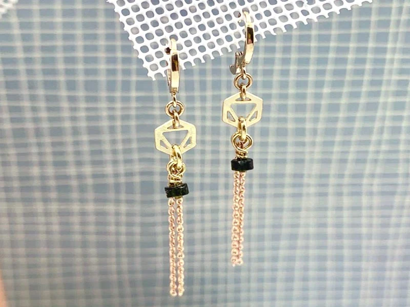Boucles d'oreilles Ziya doré et Heishi pierres naturelles coloris au choix