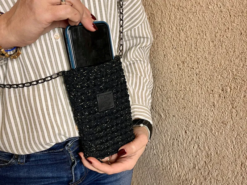 Une pochette de téléphone Eva
