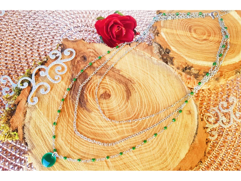 Bracelet et collier multi-rangs