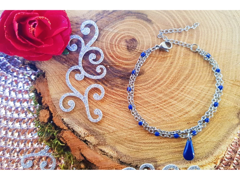Bracelet et collier multi-rangs