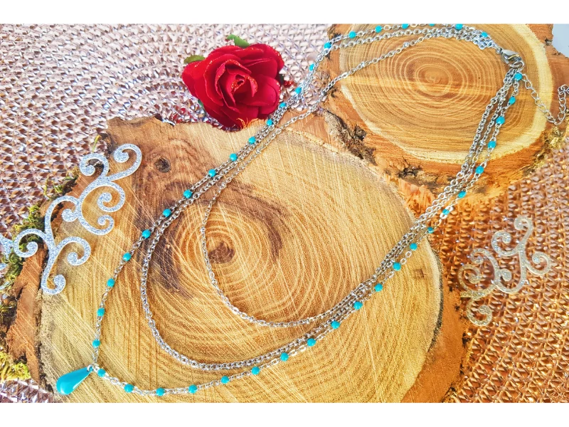 Bracelet et collier multi-rangs