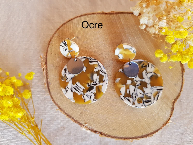 Boucles d'oreilles rondes en résine