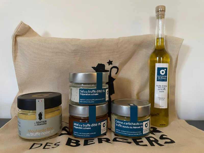 Coffret d'exception à la truffe: sel, miel, moutarde, huile d'olive, crème d'artichauts à la truffe