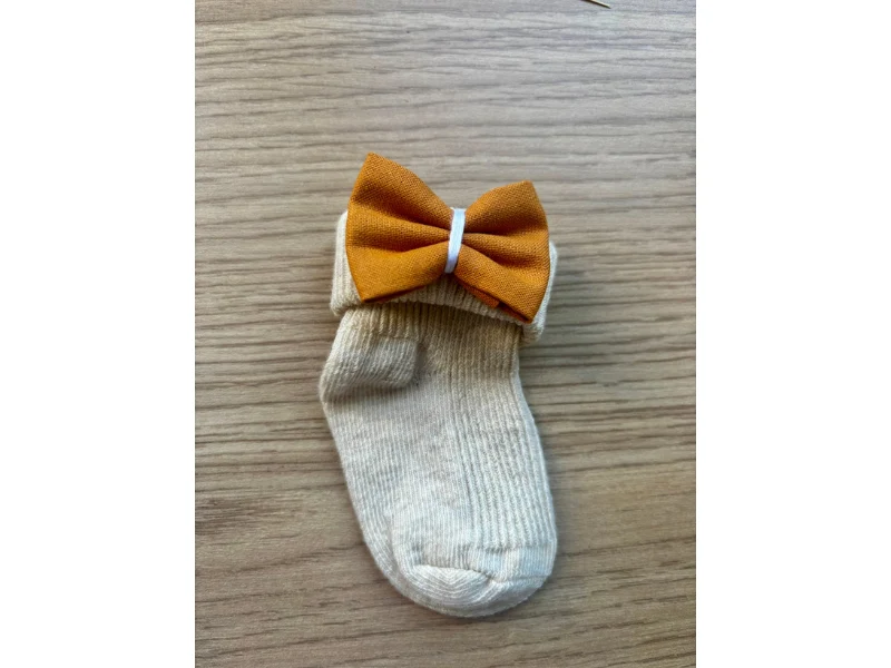 Box 4 saisons : Paire de chaussette noeud pour bébé