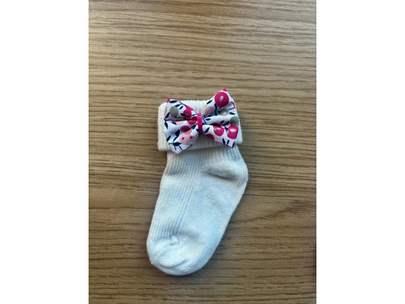 Box 4 saisons : Paire de chaussette noeud pour bébé