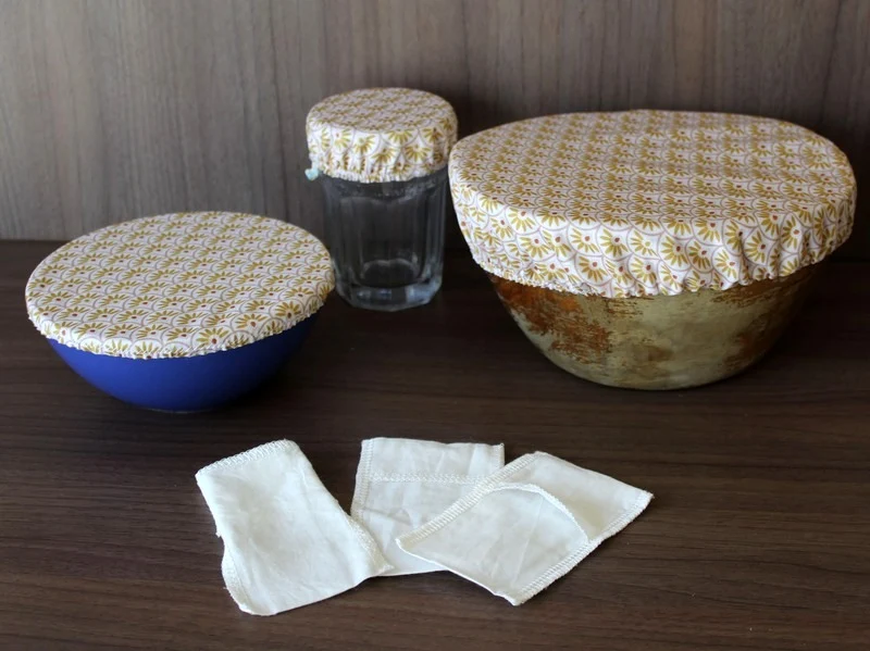 3 Sachets thé ou 2 filtres à café + 3 charlottes couvre plat