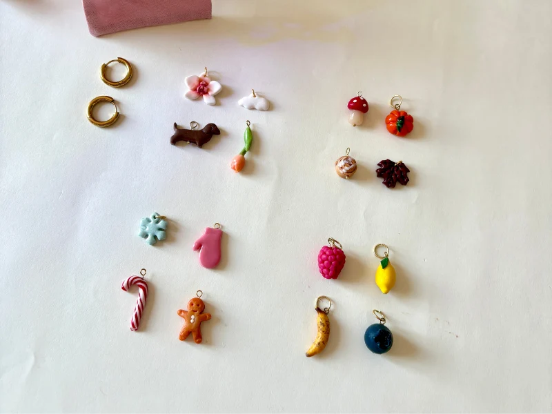 Coffret Créoles Mix & Match : créoles et 4 charms interchangeables
