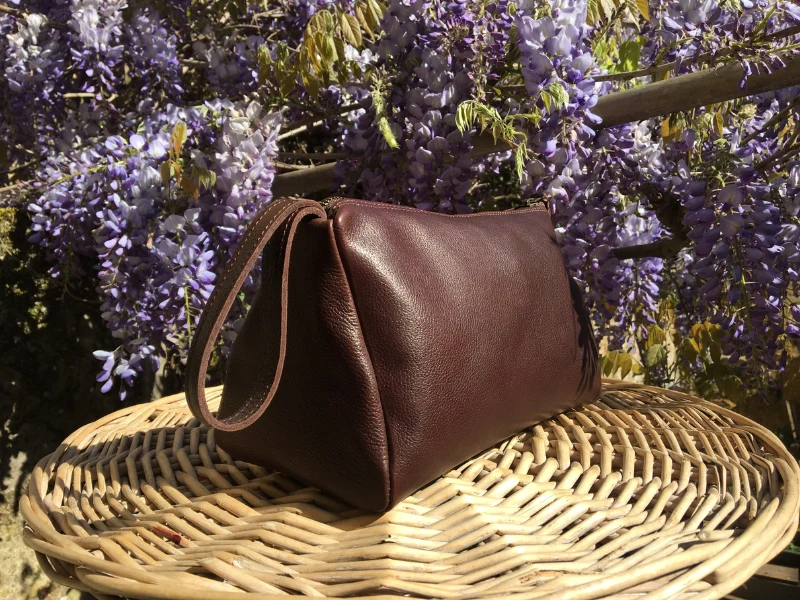 TROUSSE DE TOILETTE
