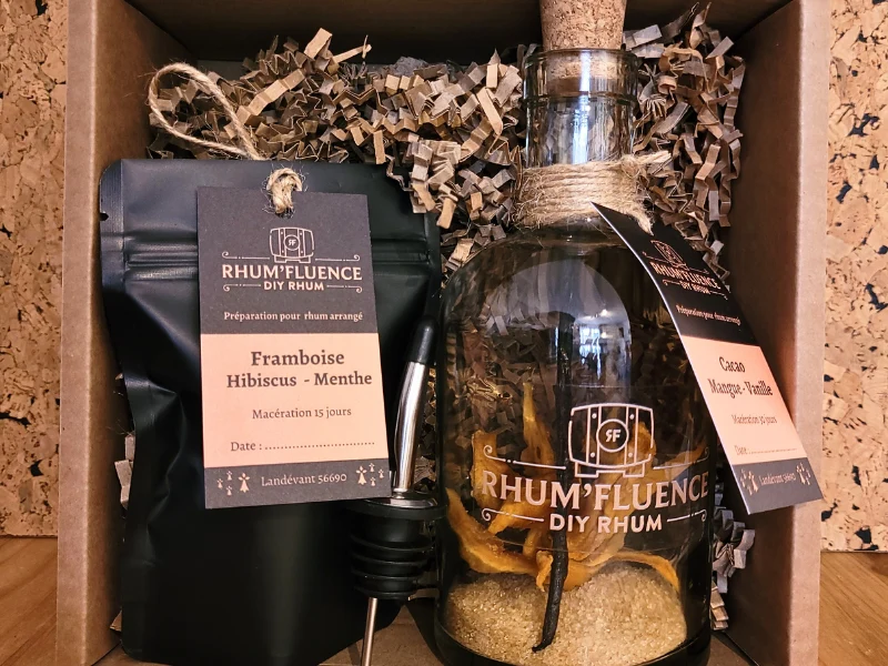 1 Bouteille de préparation pour Rhum Arrangé + 1 Recharge Recette
