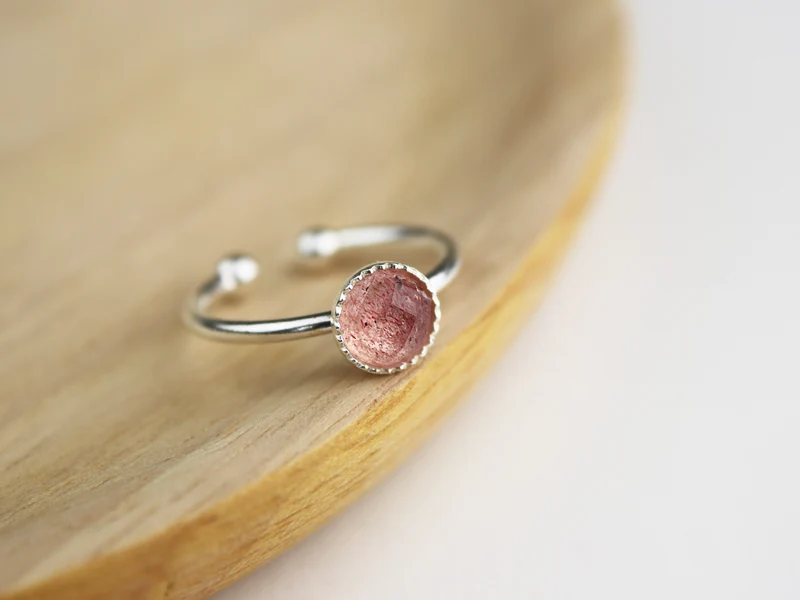 Bague ajustable en argent 925 et pierre naturelle