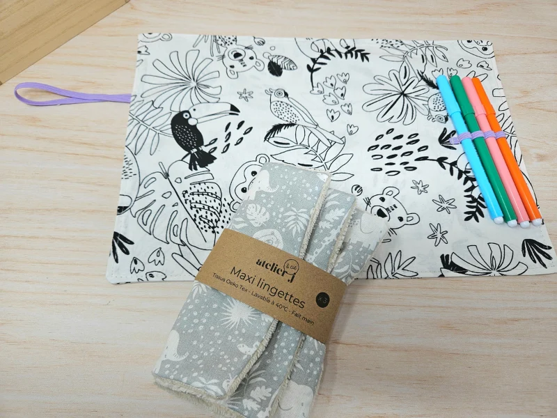 Coffret Cadeau Enfant – Coloriage Lavable & Maxi Lingettes