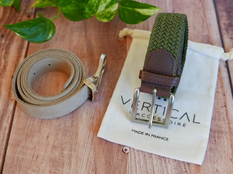Lot de deux ceintures : 1 ceinture cuir et 1 ceinture tressée