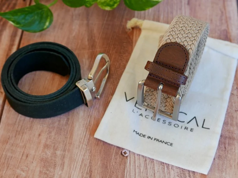 Lot de deux ceintures : 1 ceinture cuir et 1 ceinture tressée