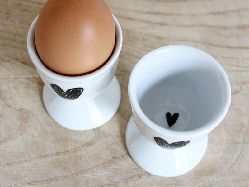Duo de coquetiers en porcelaine Coeurs