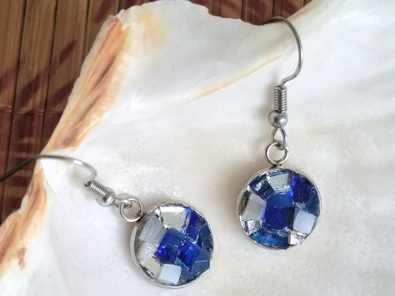 Boucles d’oreille « Astre sacré » en verre vitrail