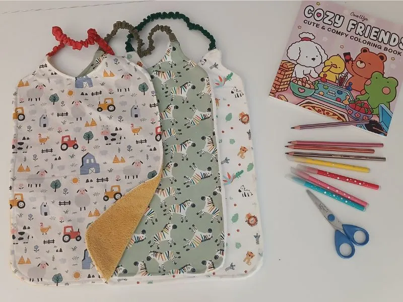 Lot de 3 bavoirs maternelle