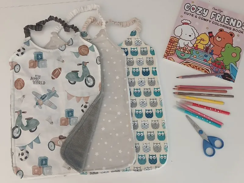 Lot de 3 bavoirs maternelle