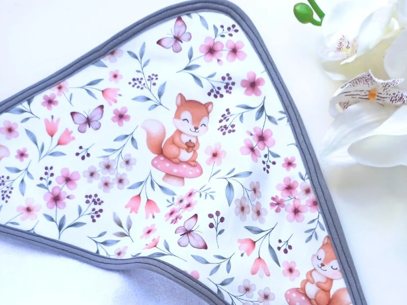 Cape de bain, gant d'apprentissage et lingettes