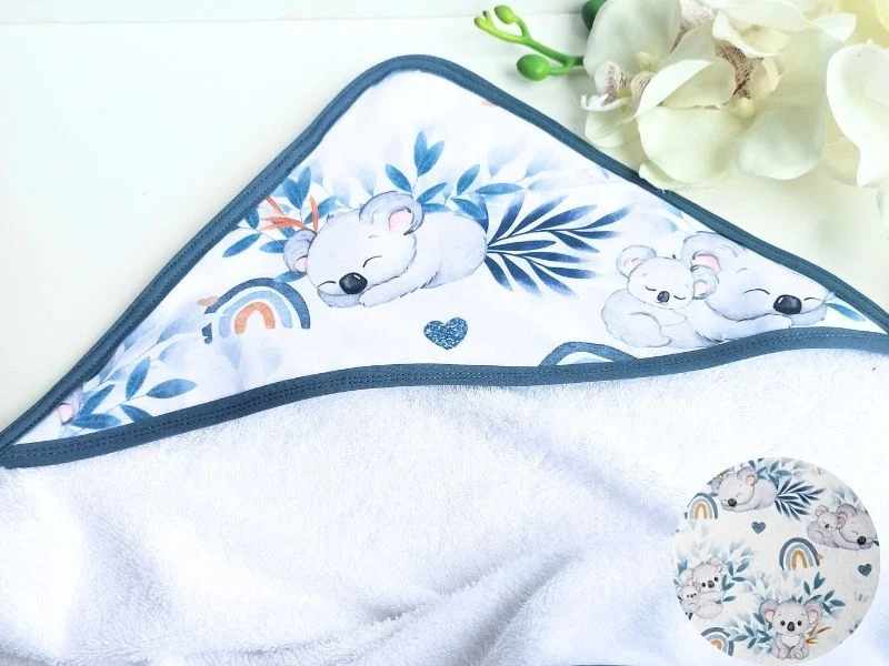 Cape de bain, gant d'apprentissage et lingettes