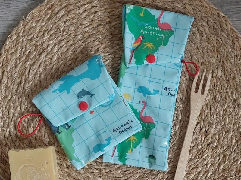 Duo pochette de voyage imperméable brosse à dents/dentifrice et pour le savon solide