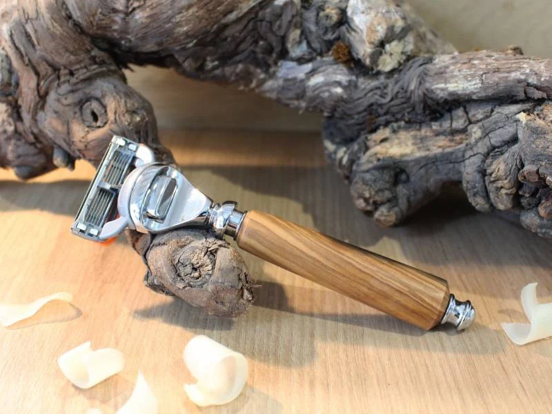 RASOIR EN BOIS